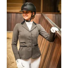 Americana de concurso, Juliet-QHP